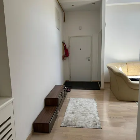 3 Wohnung,marijin Dvor شقة *